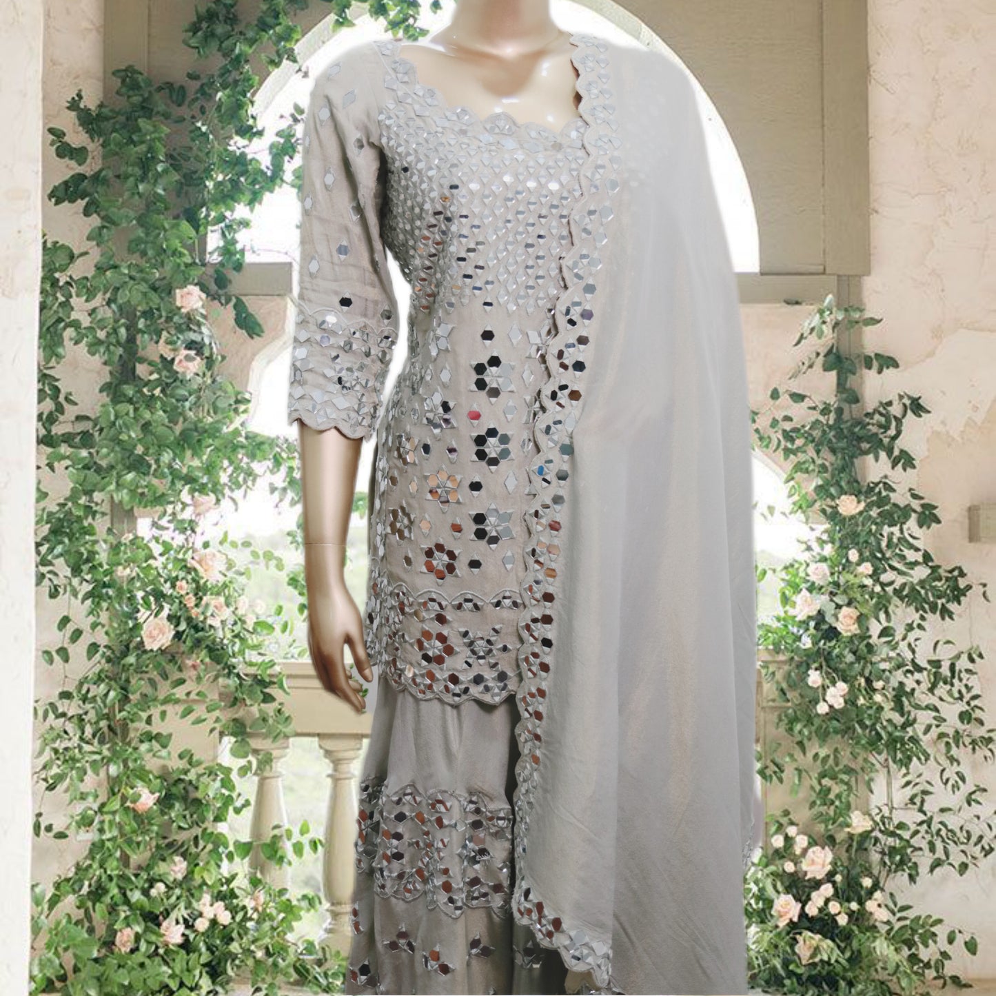 Sheesh Mahal Sharara