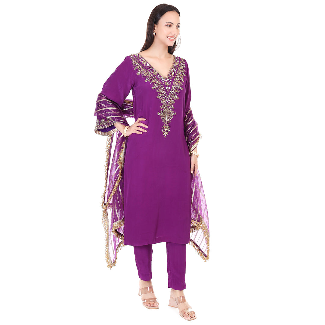 Sajda Suit